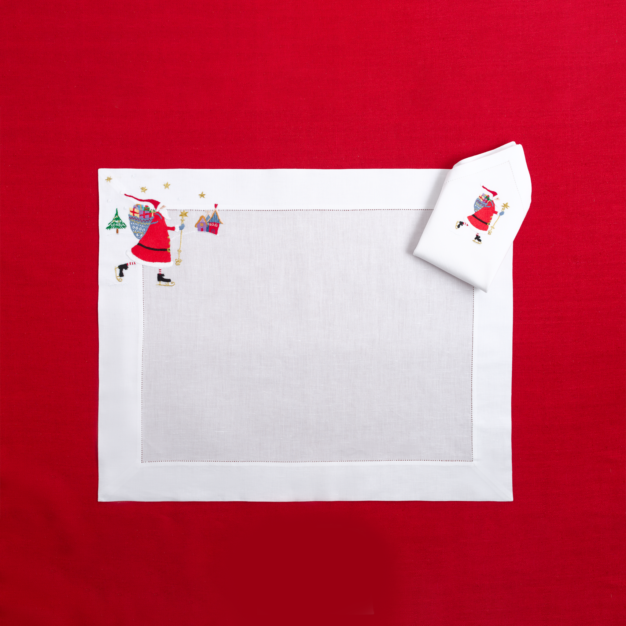 Table - Placemat - Santa (Hand Embroidered)