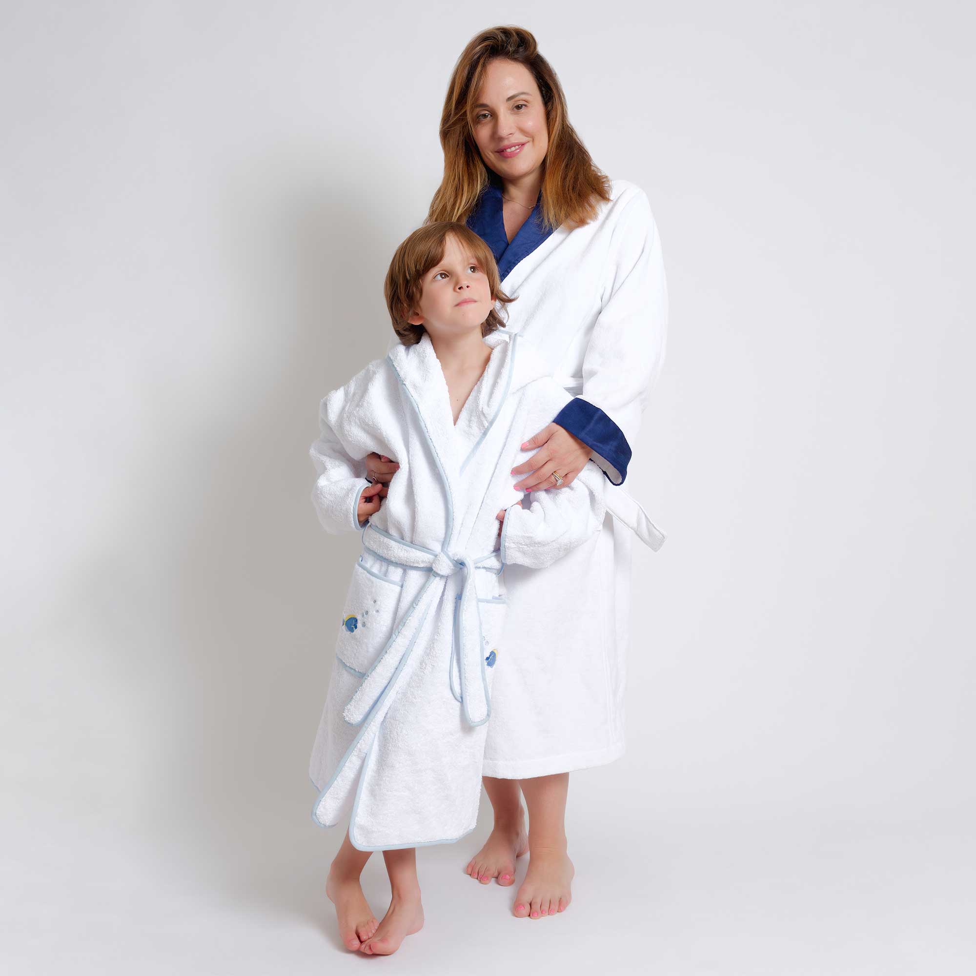 Bath Collection - Venezia White & Border Navy Sateen