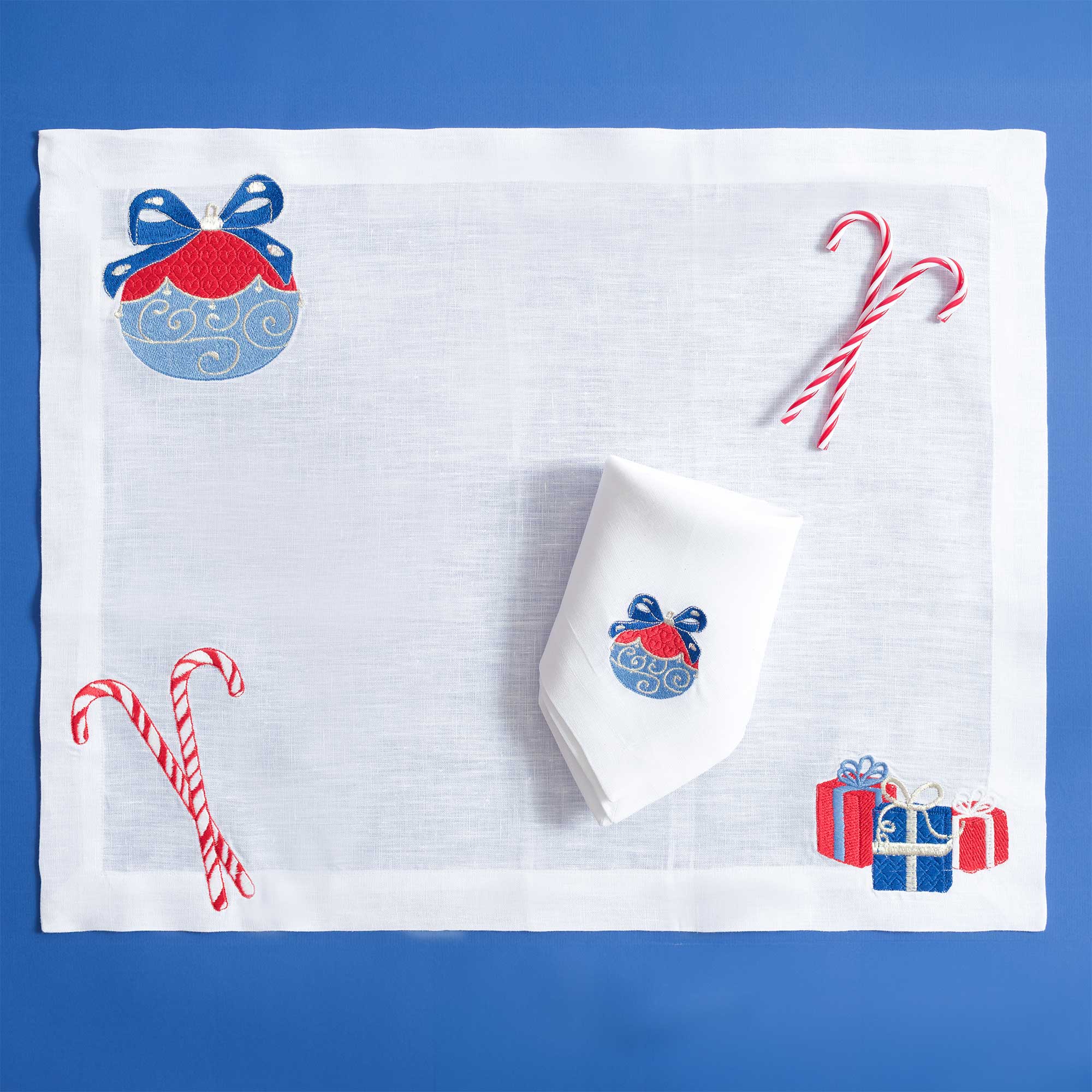 Table - Placemat - Christmas Ornaments