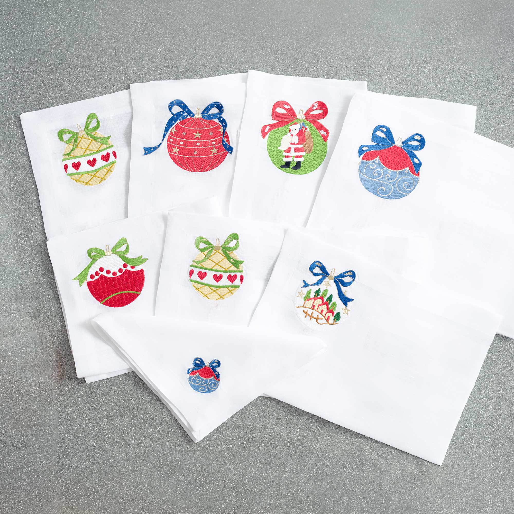 Table - Placemat - Christmas Ornaments