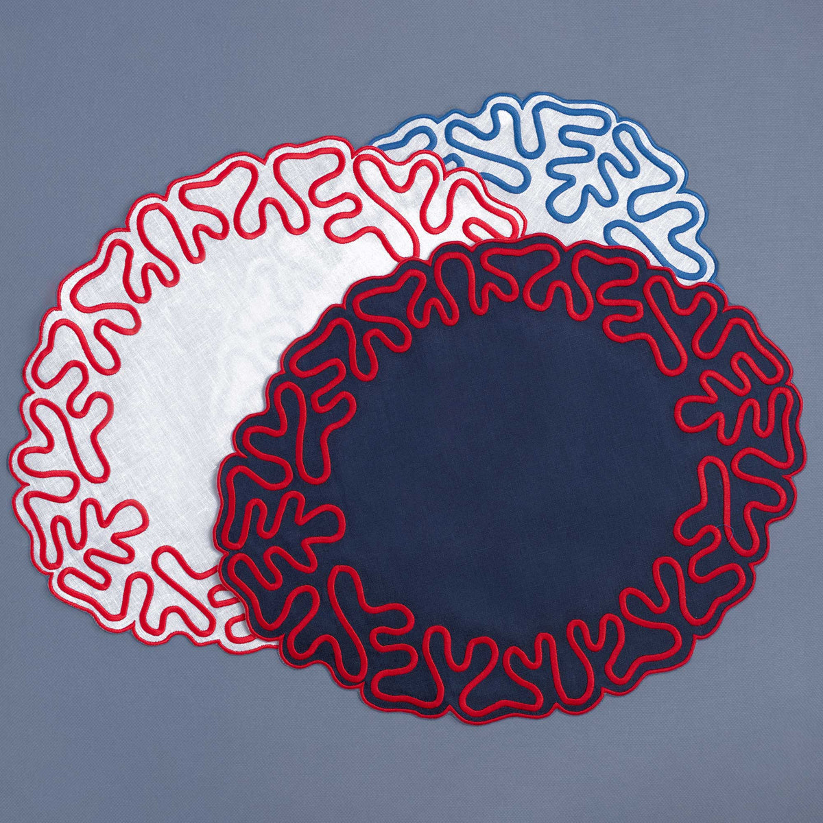 Abstract Corals embroidered oval linen placemat — Maison Alia