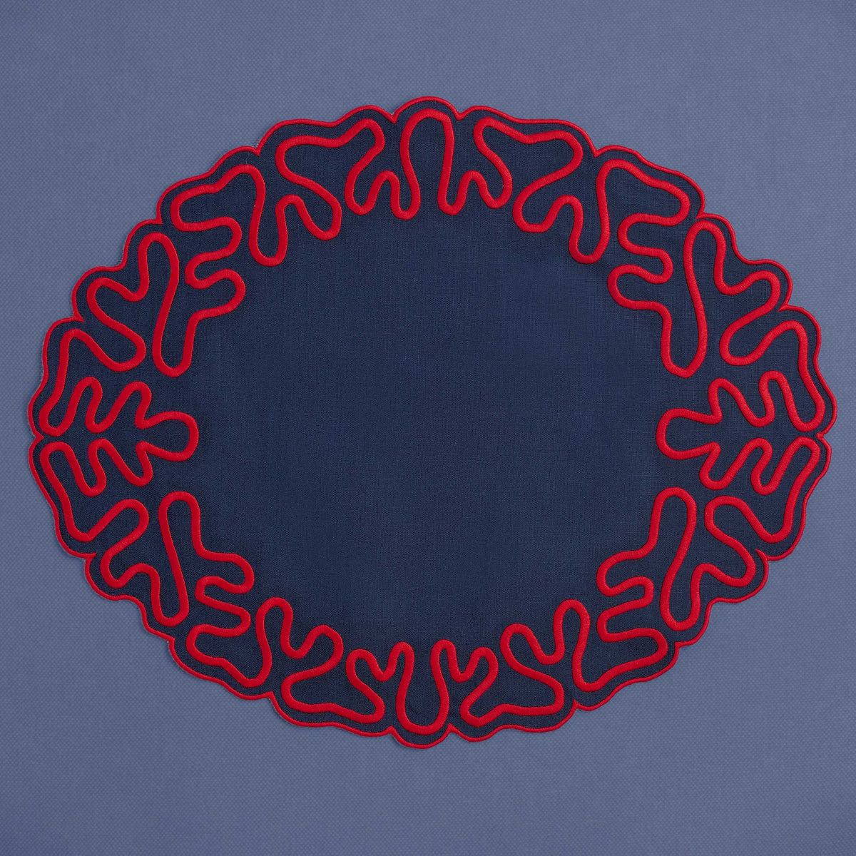 Abstract Corals oval embroidered linen placemat — Maison Alia
