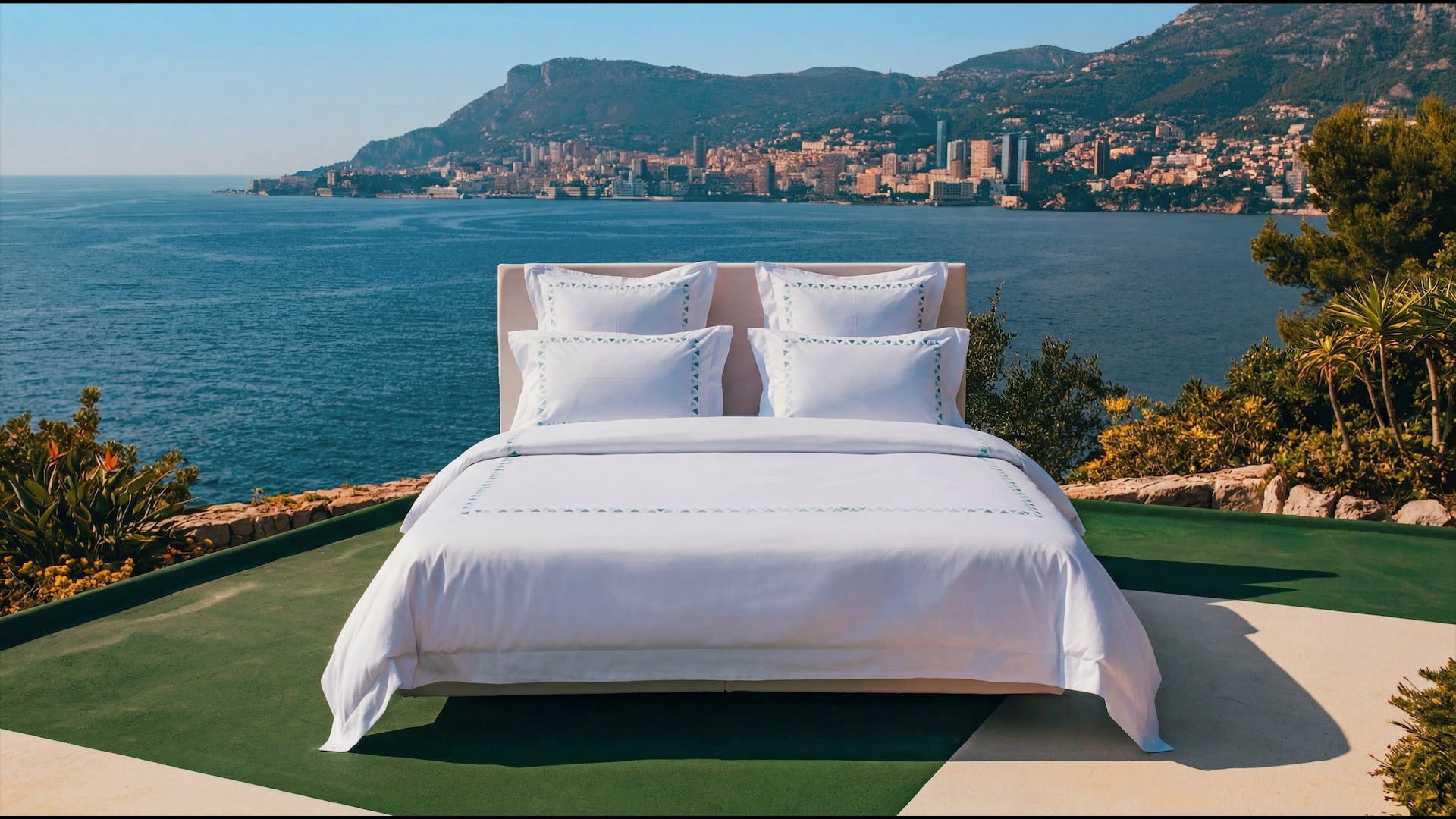 Triangoli Colorati luxury bed set by Maison Alia - vibrant geometric triangles duvet cover - view 2