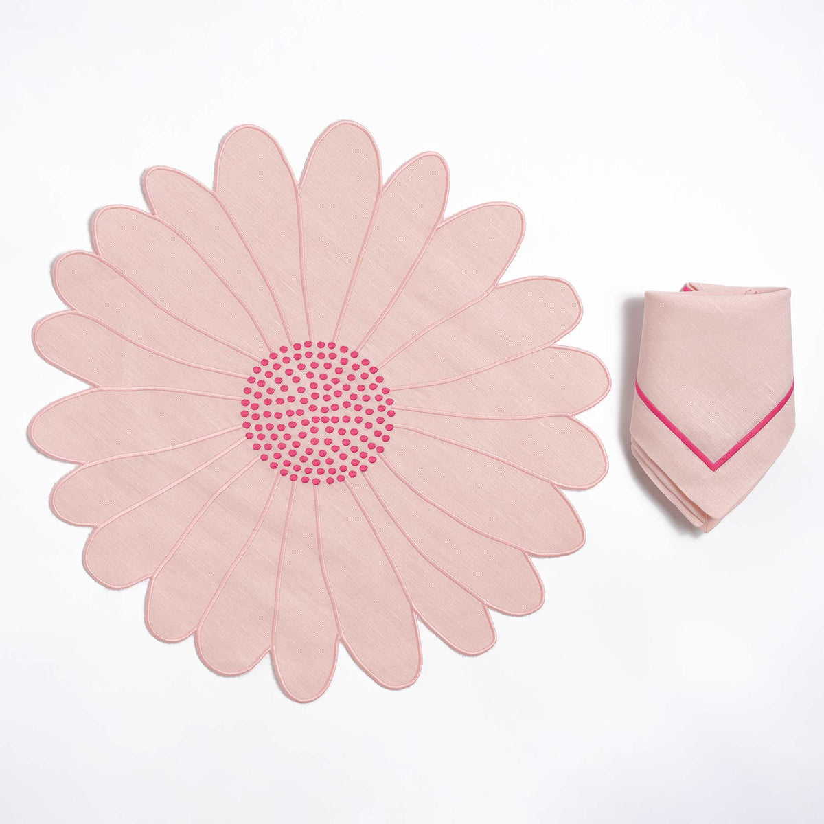 Marguerites round embroidered linen placemat — Maison Alia