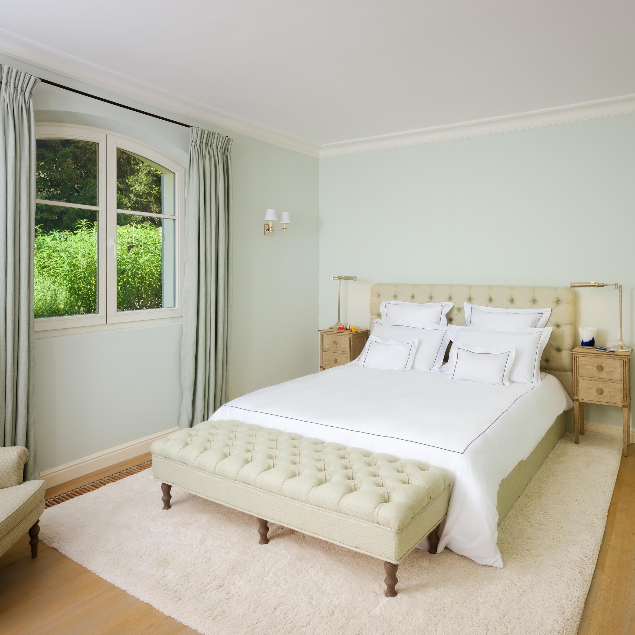 Bed Set - 1 Bourdon
