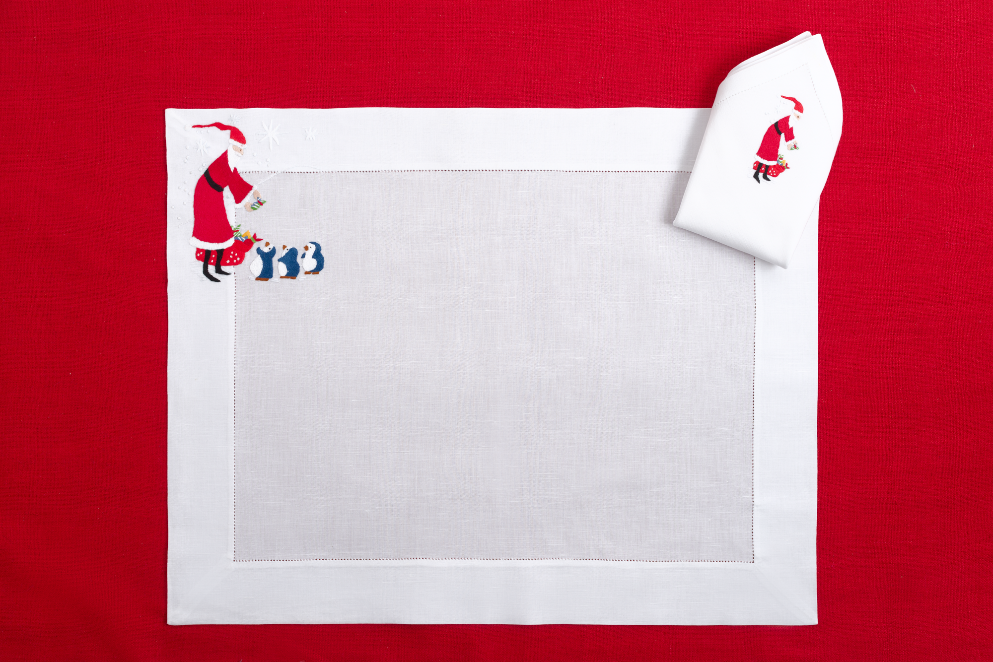 Table - Placemat - Santa (Hand Embroidered)