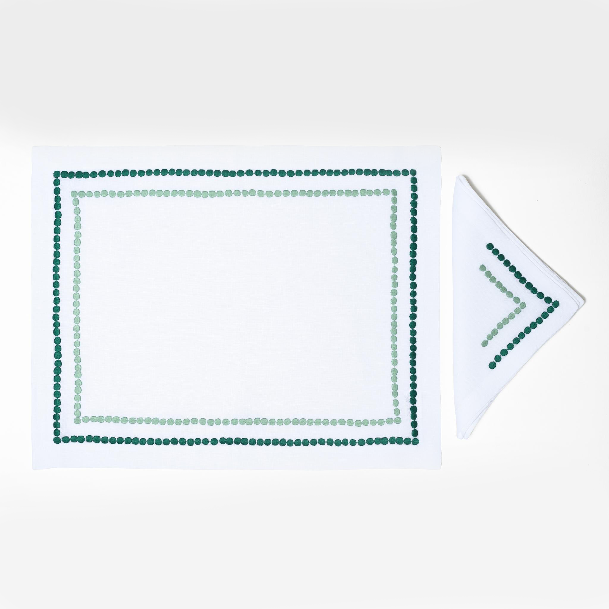 Table - Placemat - Green Connected Dots