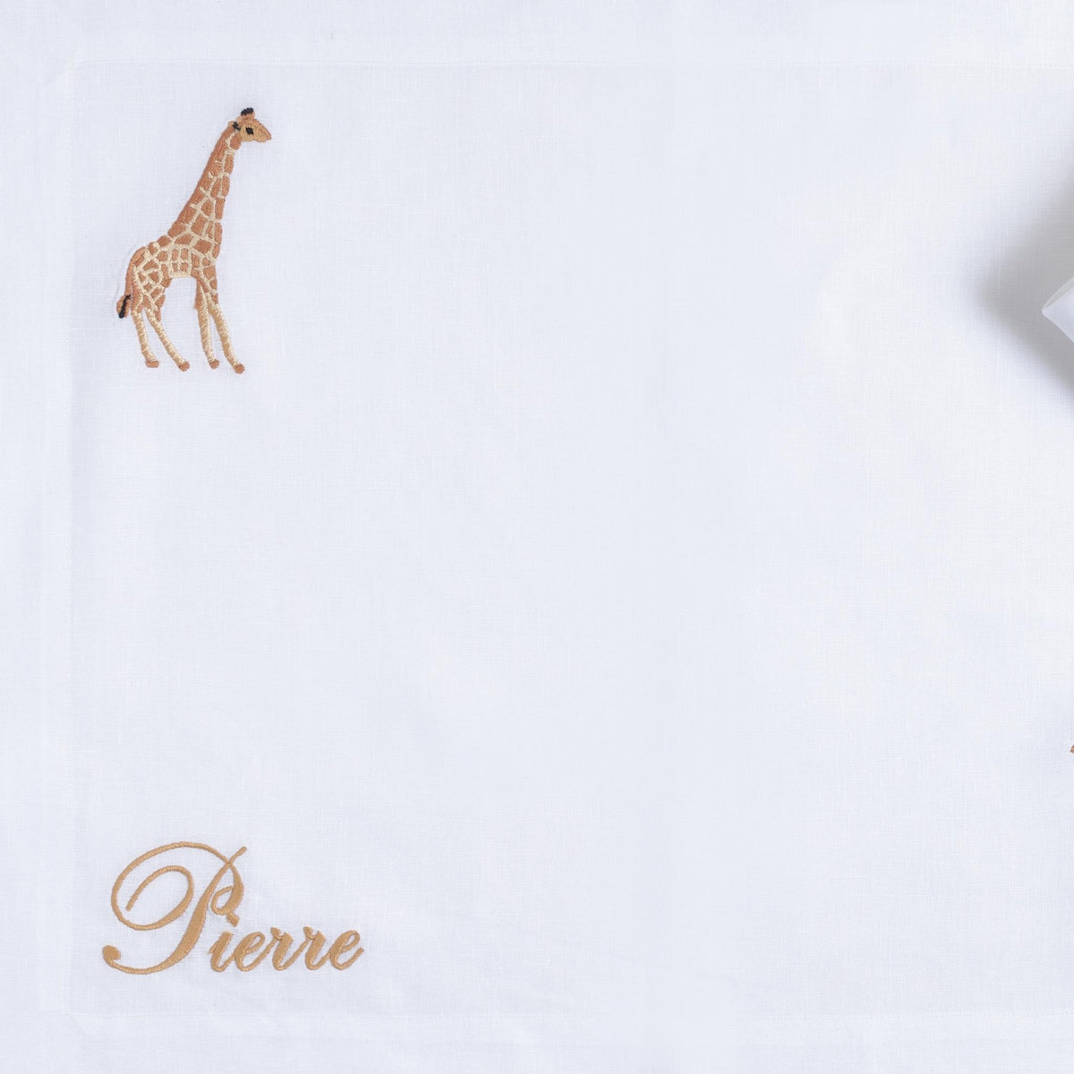 Giraffes children's placemat and matching napkin in pure Italian linen — Maison Alia
